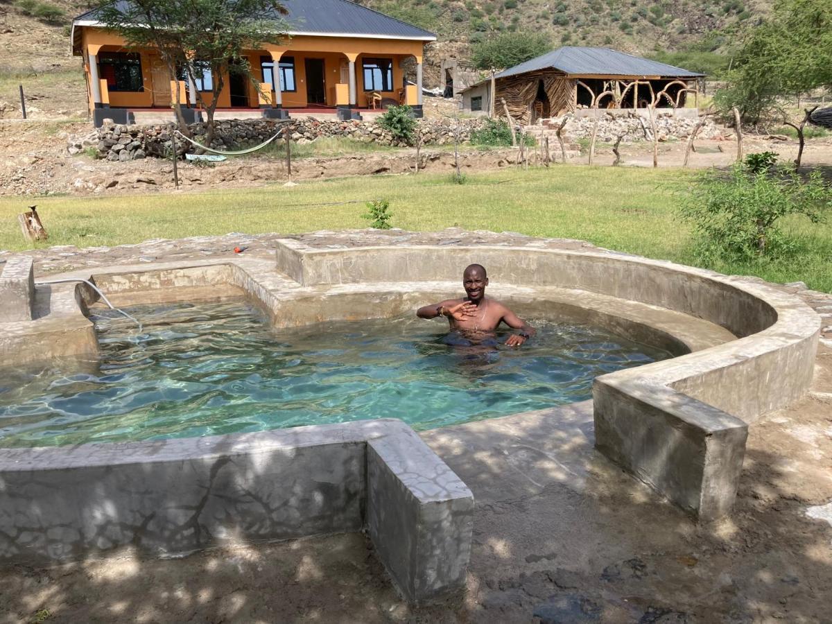 Lake Natron Maasai Guesthouse Mtowabaga Kültér fotó